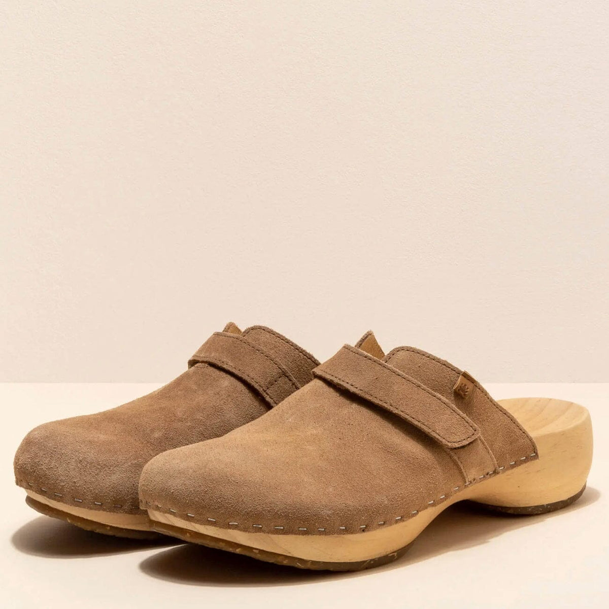 El Naturalista, SHOKUNIN, Clog, Lux Suede Leather, Honey Clogs El Natura Lista Honey 37 